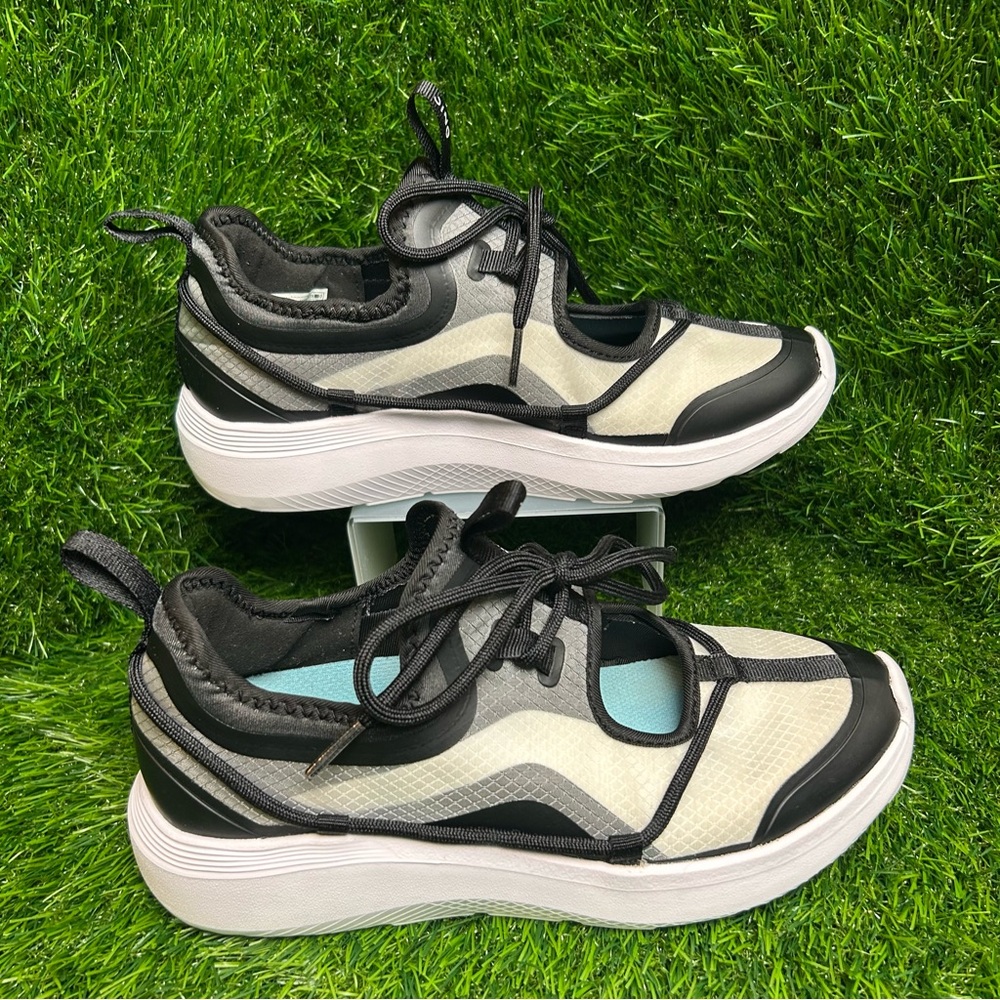 Vionic Rechelle Womens Black Grey Mary Jane Active Walking‎ Sneakers Size 6.5